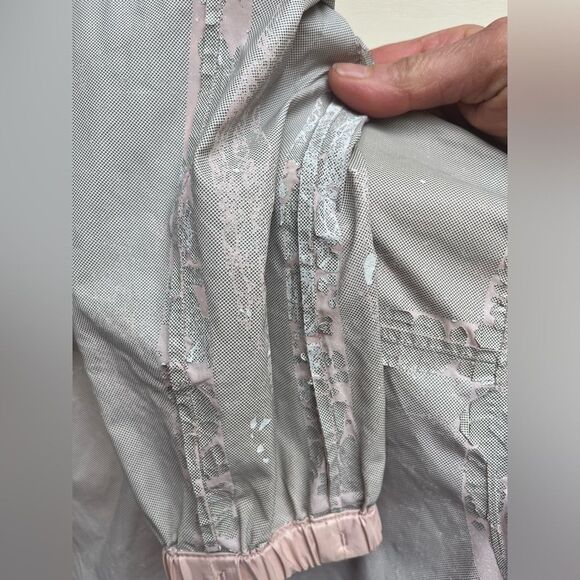 Authentic Prada pink nylon full zipper light jacket. Classic collar trim, Small. - Picture 11 of 11